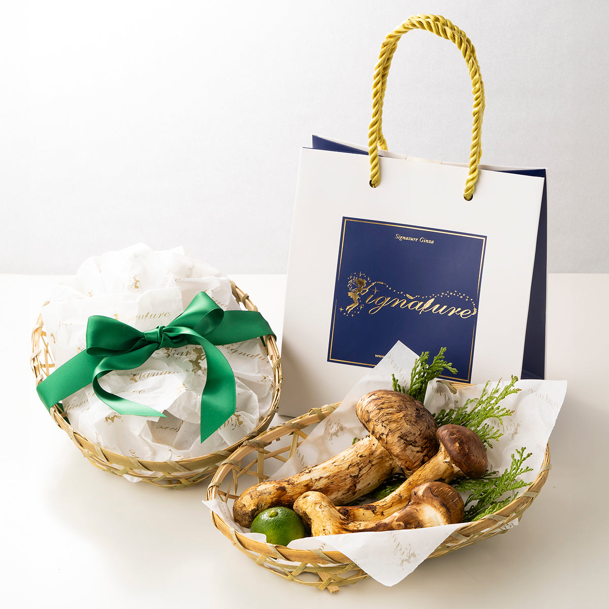 【ブータン・プレミアム7 金乃松茸】ミックス タイプ 100g (3 本前後)